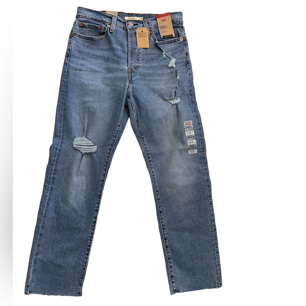 NWT Women’s Levi’s Wedgie Straight Distressed Jeans 30x28 (10 Short) High Rise